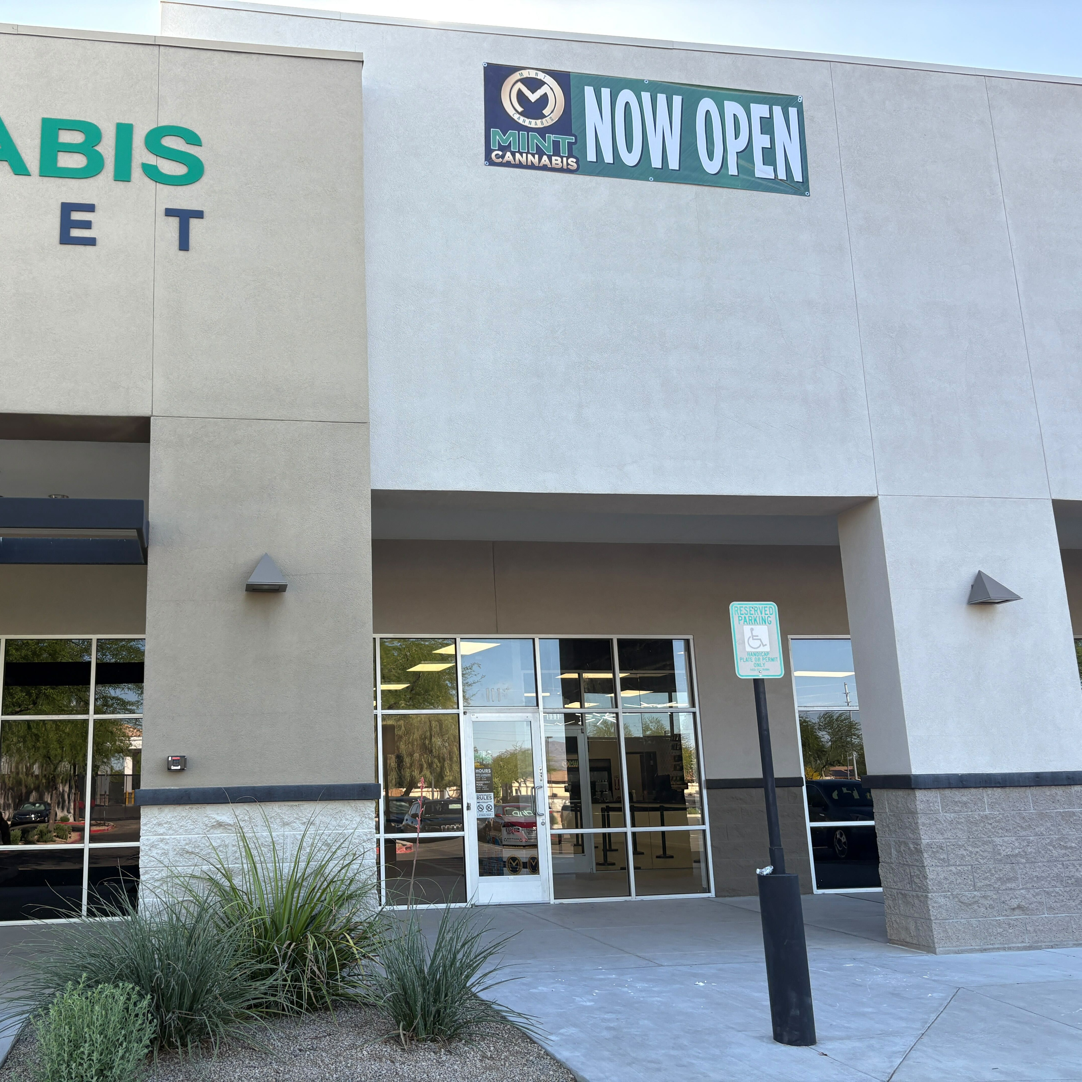 The Mint Cannabis - El Mirage