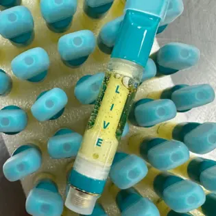 (1.0g) Elevated - Blue Banana Live Resin - Cartridge