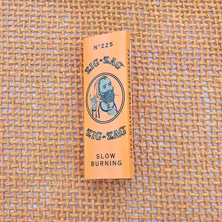 (each) 1 1/4 Zig-Zag French Orange Papers